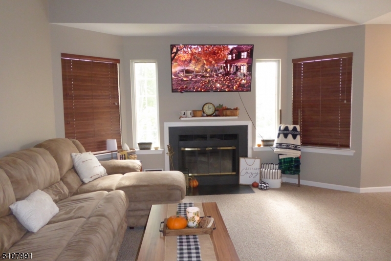 52 Foxwood Court Ondo Bedminster NJ 07921