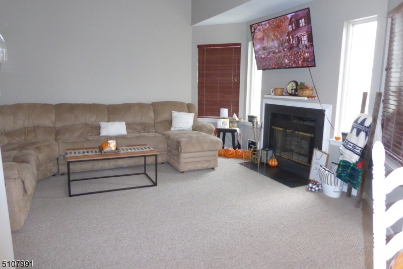 52 Foxwood Court Ondo Bedminster NJ 07921
