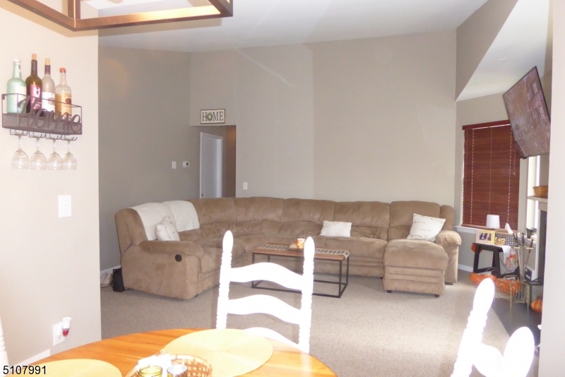 52 Foxwood Court Ondo Bedminster NJ 07921