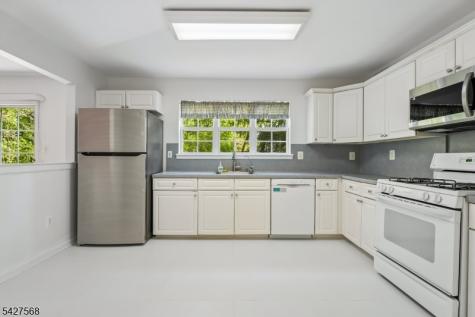 1 Leigh Road Hillsborough NJ 08844