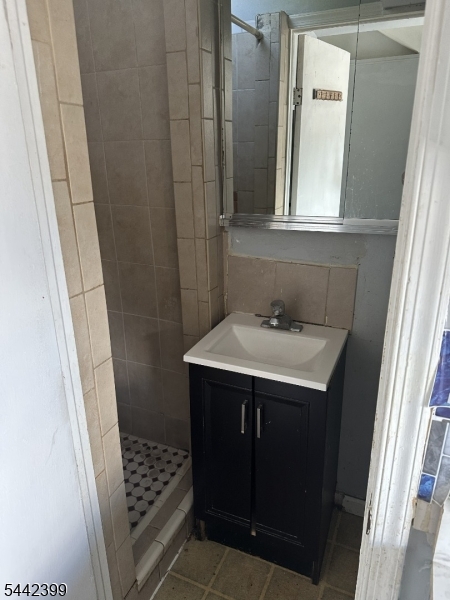 106 Rollinson Street West Orange NJ 07052