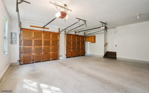 15 Ryan Lane Lincoln Park NJ 07035