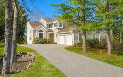 15 Ryan Lane Lincoln Park NJ 07035