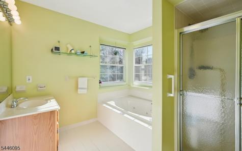 15 Ryan Lane Lincoln Park NJ 07035