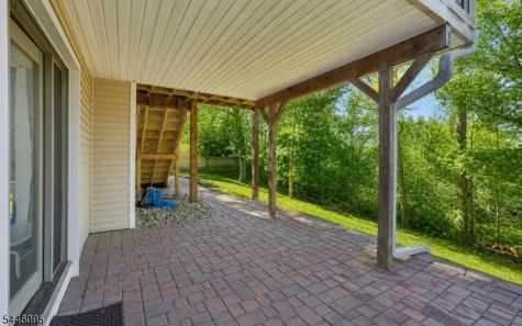 15 Ryan Lane Lincoln Park NJ 07035