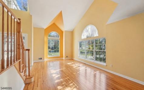 15 Ryan Lane Lincoln Park NJ 07035