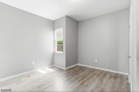 456 Avon Avenue Newark NJ 07108