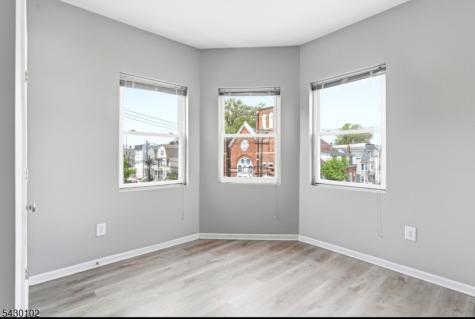 456 Avon Avenue Newark NJ 07108