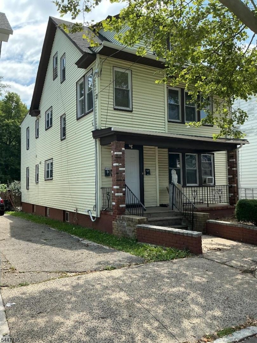 66 Poe Avenue Newark NJ 07106