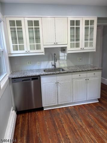 9 Laurel Place Montclair NJ 07043