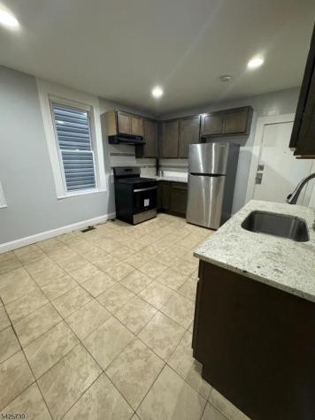 103 S 9th Street Newark NJ 07107