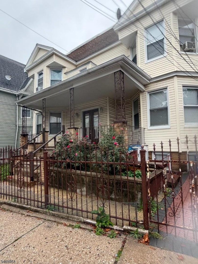 795 Summer Avenue Newark NJ 07104