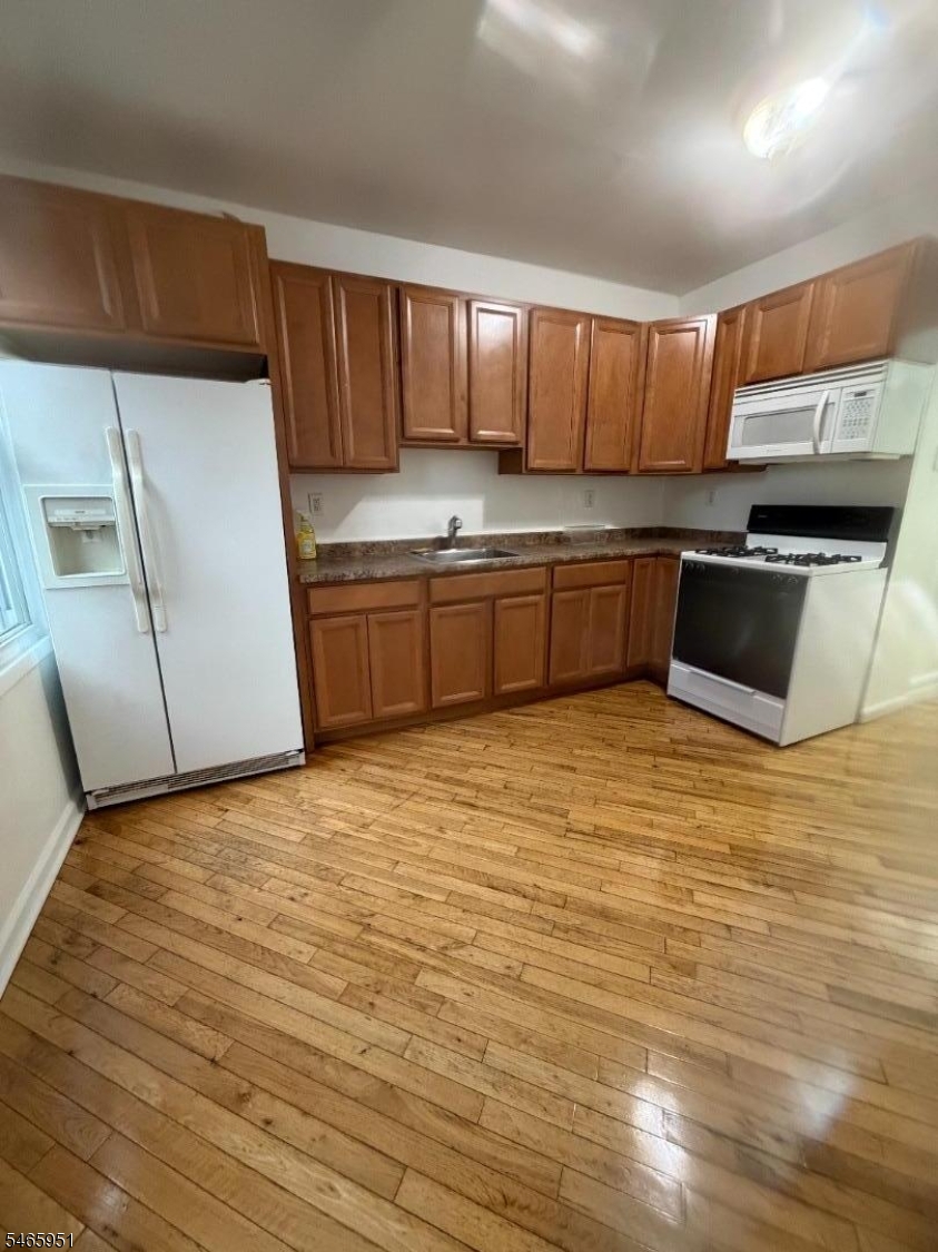 795 Summer Avenue Newark NJ 07104