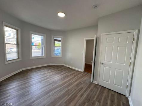142 Johnson Avenue Newark NJ 07108