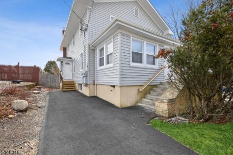 14 Walton Way Hopatcong NJ 07843