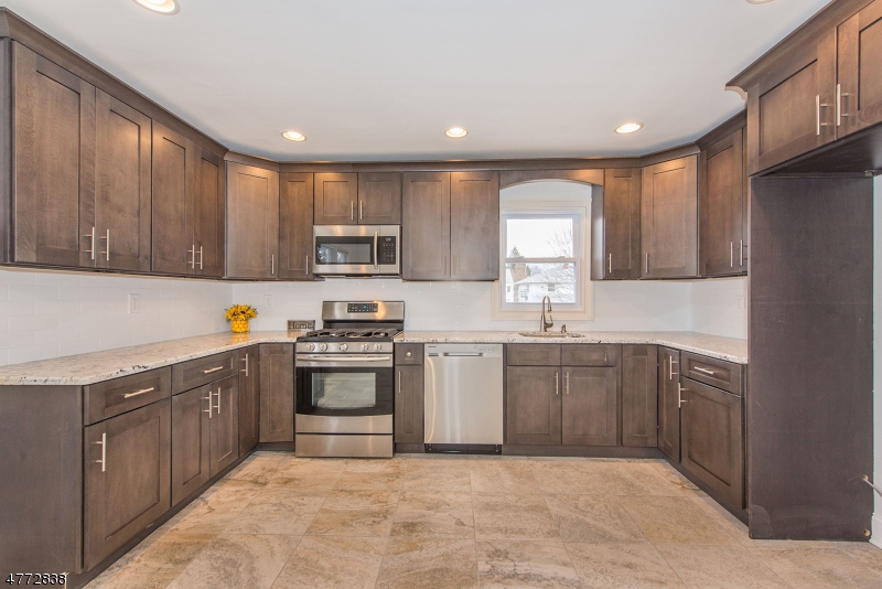 94 Scoles Avenue Clifton NJ 07012