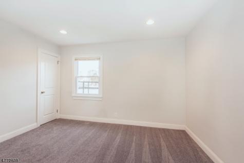 94 Scoles Avenue Clifton NJ 07012