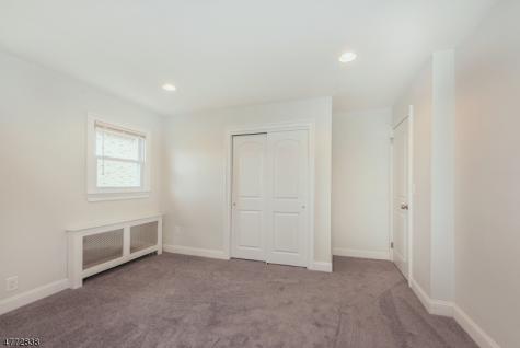 94 Scoles Avenue Clifton NJ 07012