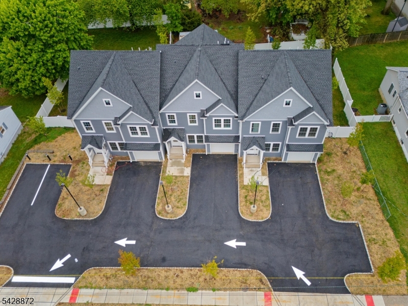 8 Travers Avenue Edison NJ 08817