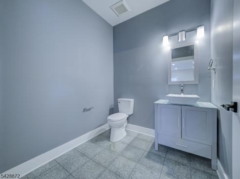 8 Travers Avenue Edison NJ 08817