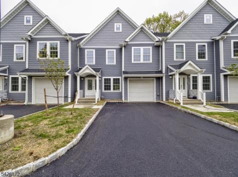 8 Travers Avenue Edison NJ 08817