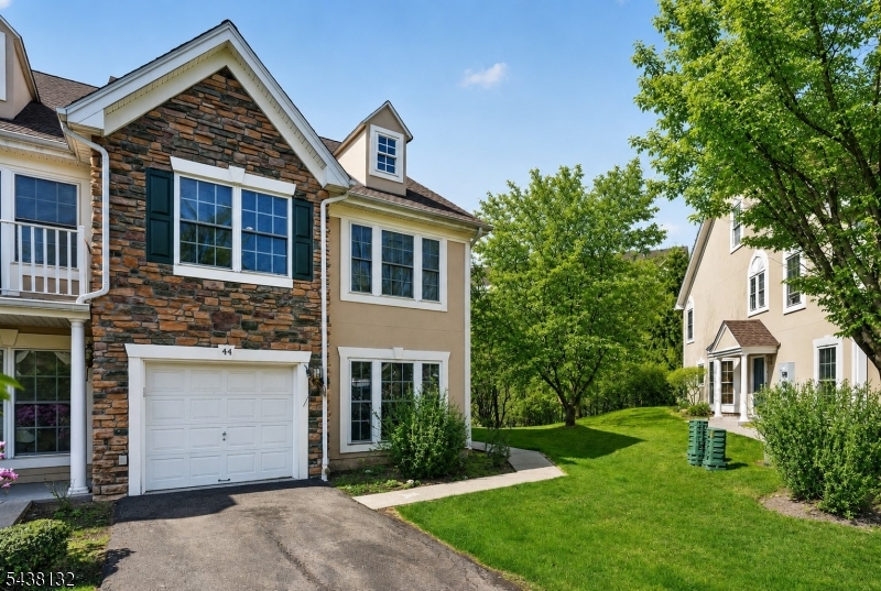 44 Peach Tree Lane North Haledon NJ 07508