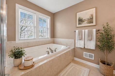 44 Peach Tree Lane North Haledon NJ 07508