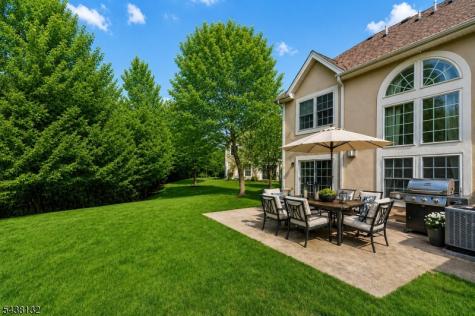 44 Peach Tree Lane North Haledon NJ 07508