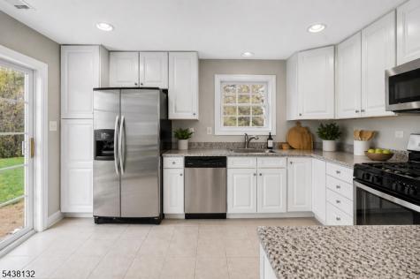 44 Peach Tree Lane North Haledon NJ 07508