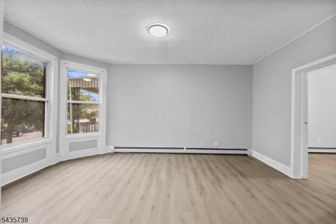 318 N 7th Street Newark NJ 07107