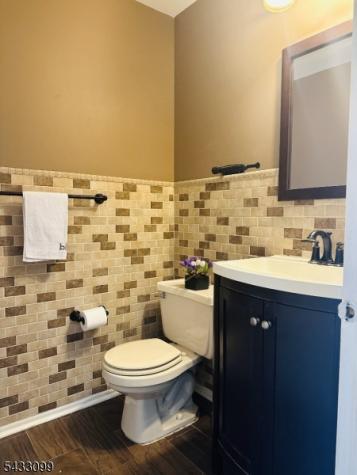 2 Russell Court Montville NJ 07045