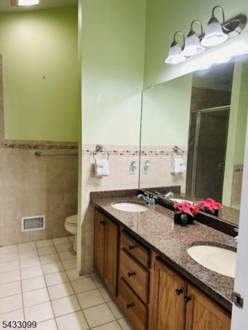 2 Russell Court Montville NJ 07045