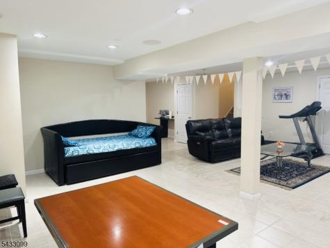 2 Russell Court Montville NJ 07045