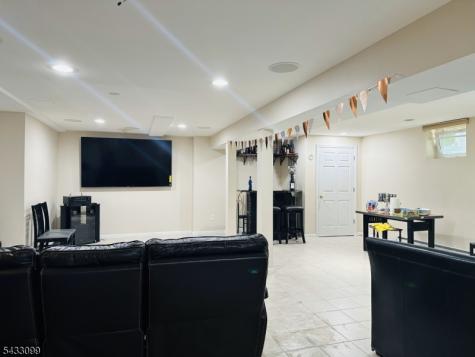 2 Russell Court Montville NJ 07045