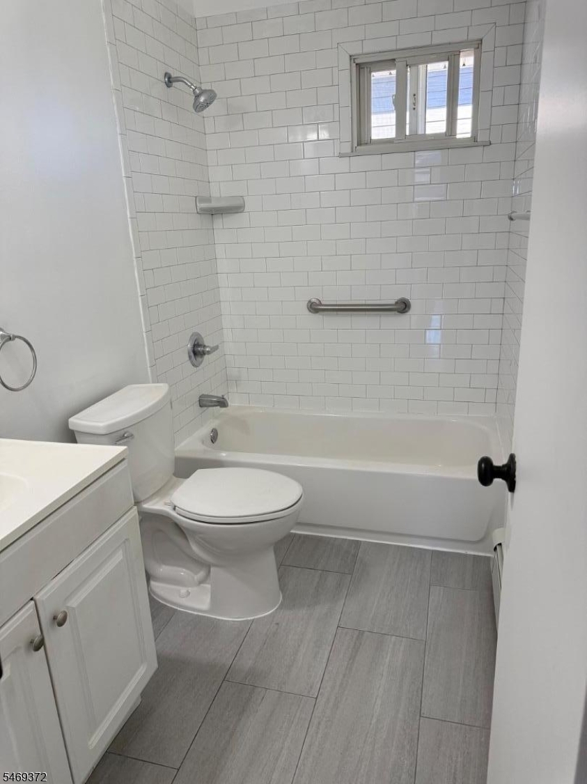 73 Dell Glen Avenue Lodi NJ 07644