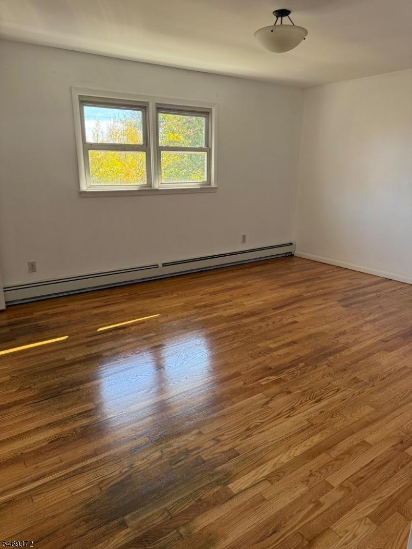 73 Dell Glen Avenue Lodi NJ 07644