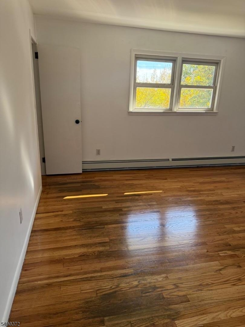 73 Dell Glen Avenue Lodi NJ 07644
