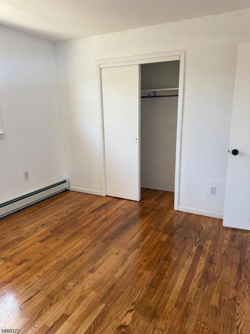 73 Dell Glen Avenue Lodi NJ 07644