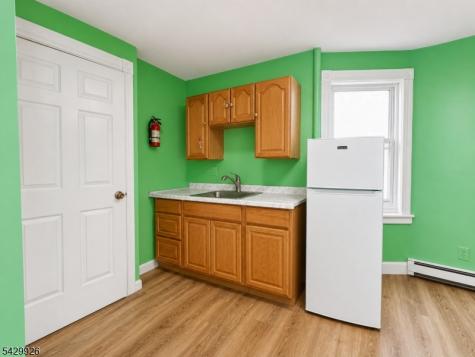 276 Atlantic Street Paterson NJ 07503