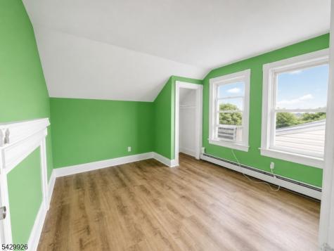 276 Atlantic Street Paterson NJ 07503