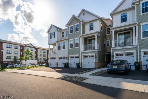 707 Station Road Dunellen NJ 08812
