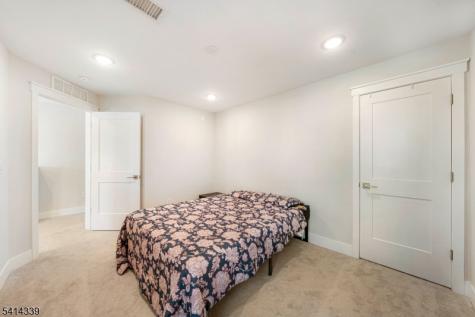707 Station Road Dunellen NJ 08812