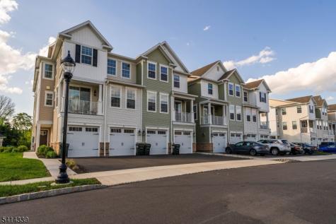 707 Station Road Dunellen NJ 08812
