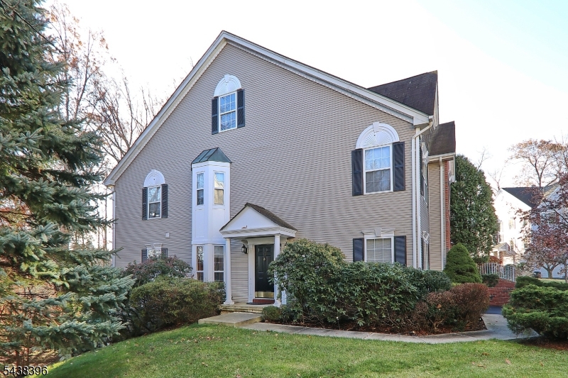 13 Minuteman Ct Ondo Bernards NJ 07920