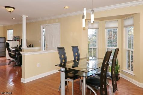 13 Minuteman Ct Ondo Bernards NJ 07920