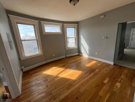 159 21ST Street Irvington NJ 07111