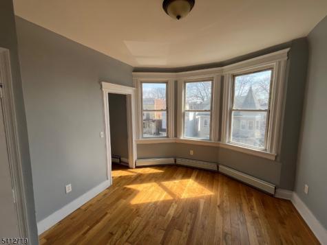 159 21ST Street Irvington NJ 07111