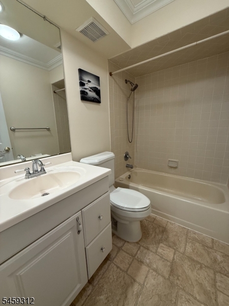 242 Nuthatch Court Readington NJ 08887