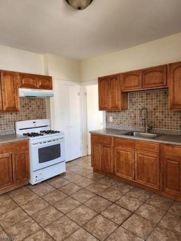 239 Magnolia Avenue Elizabeth NJ 07206