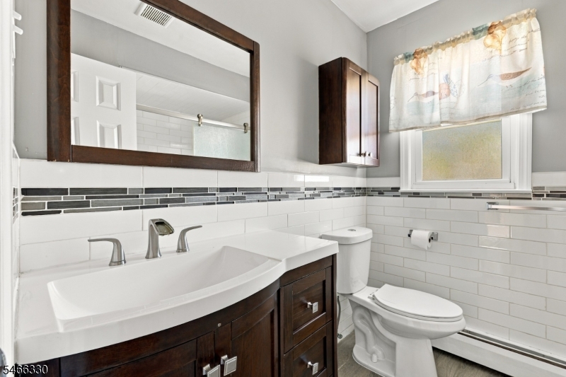 3 General Karge Court Elizabeth NJ 07202